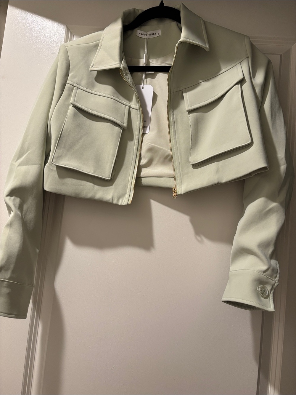 Sage Set Cropped Jacket and High-Waist Wide-Leg Cargo Pants - Picture 3 of 7